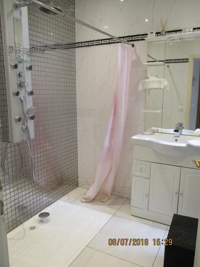Cote Marne Apartment ช็องปิญญี-โซร์-มาร์น ภายนอก รูปภาพ